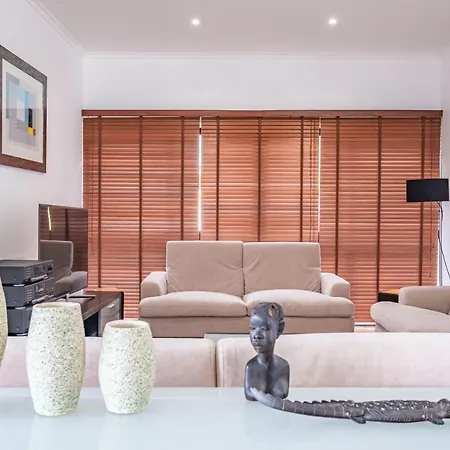 Ample With Pool And Gorgeous Ocean View Villa