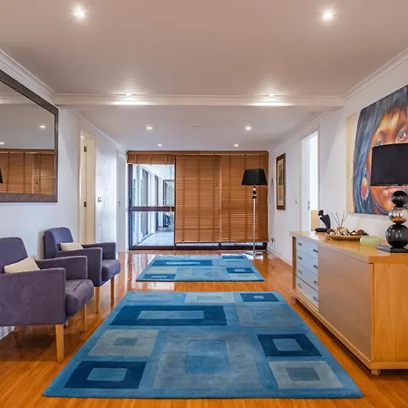 Ample With Pool And Gorgeous Ocean View Villa